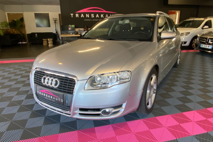 AUDI A4 AVANT