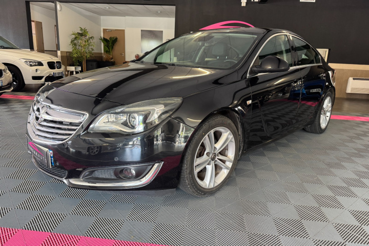 OPEL INSIGNIA