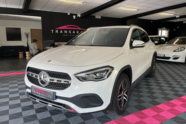 MERCEDES GLA
