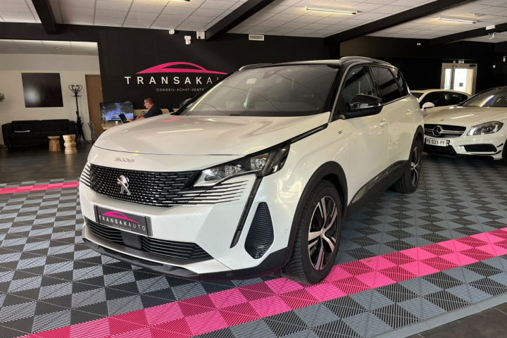 PEUGEOT 5008