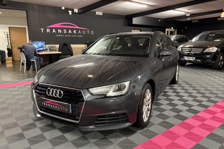 AUDI A4 AVANT
